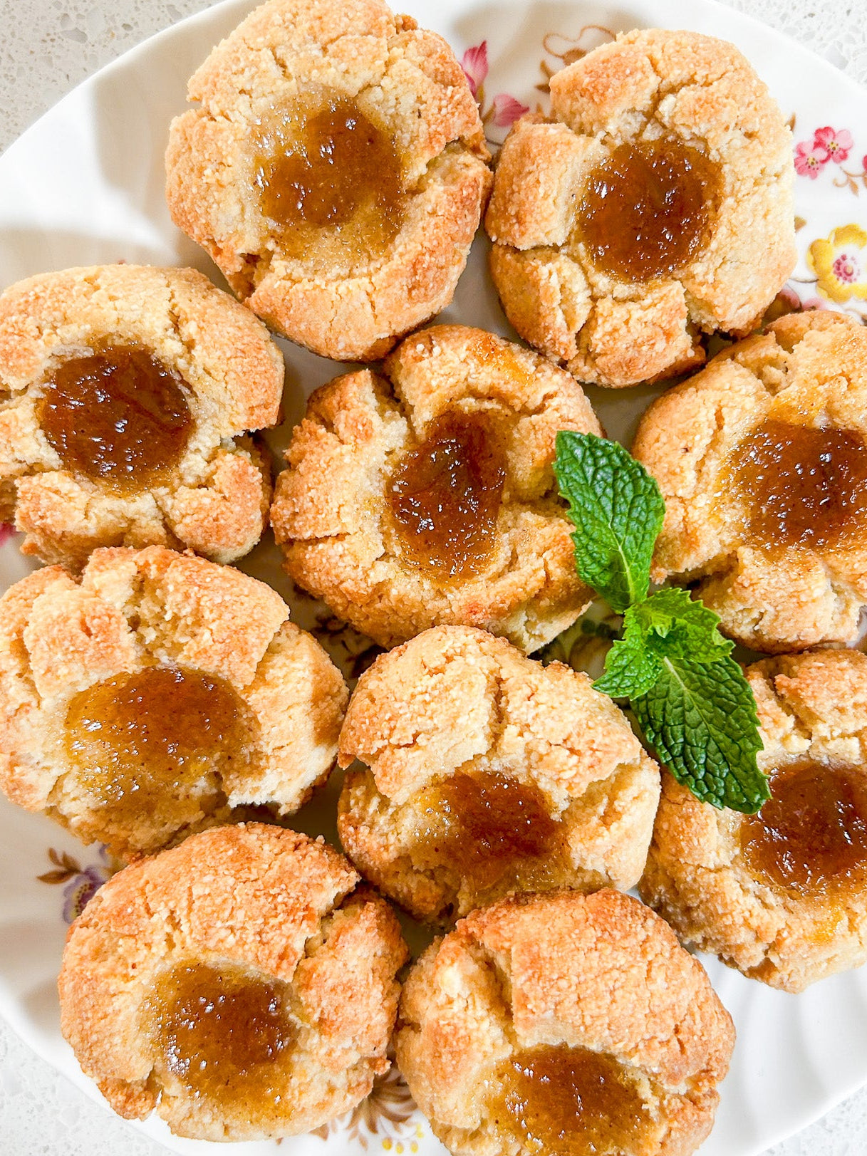 shortbread-thumbprint-cookies-with-assorted-house-jam